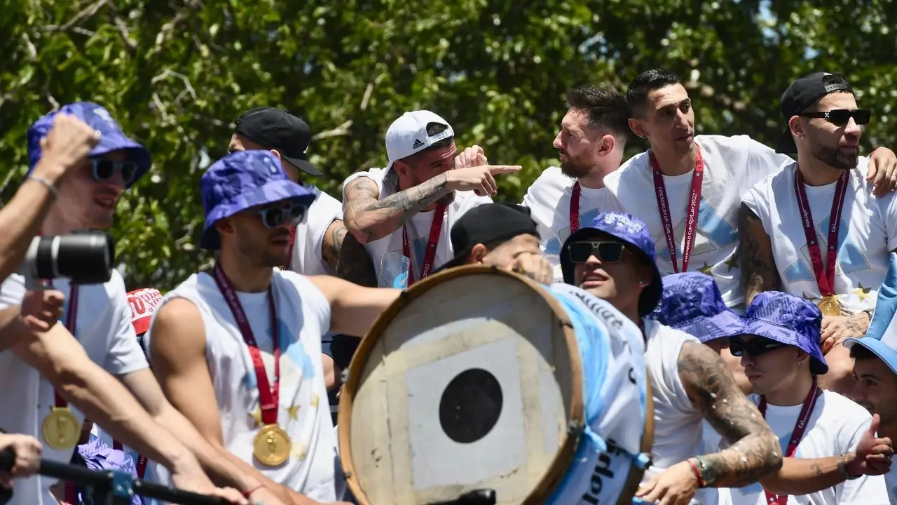 Galería de Fotos: las mejores fotos de la caravana de los campeones del mundo