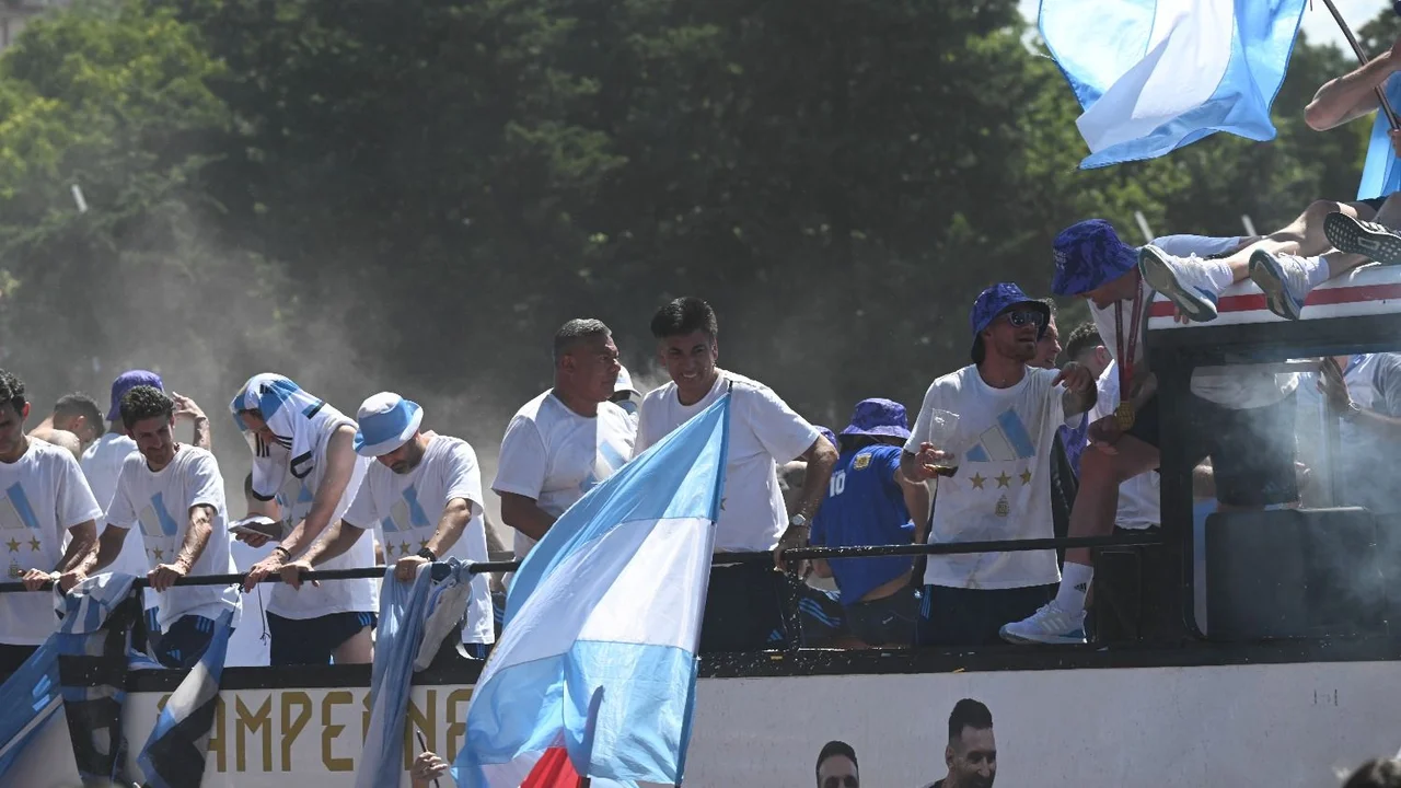 Los campeones del Mundo retornan a sus respectivas provincias
