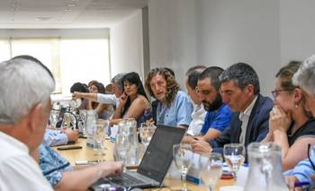 Paritaria bonaerense: de cuánto fue la oferta salarial y qué dicen los gremios | Paritarias 2026