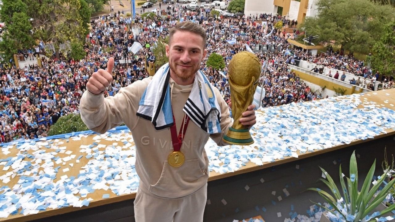 Alexis Mac Allister tuvo su merecido reconocimiento en La Pampa: "Esto es hermoso"