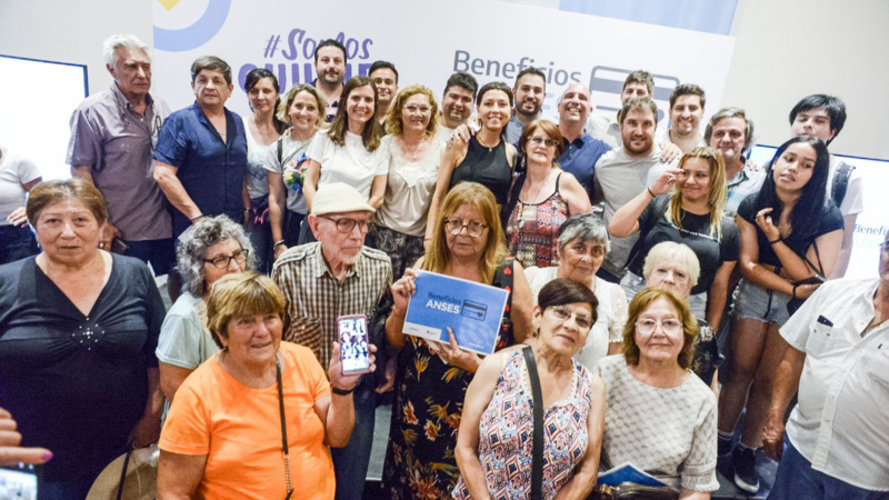 Beneficios Anses: Raverta y Mayra Mendoza firmaron un convenio en Quilmes