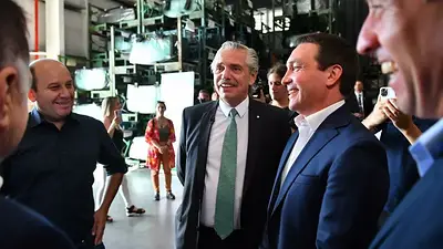 Alberto en Varela: "Esta es la Argentina que crece y que produce" Alberto en Varela: "Esta es la Argentina que crece y que produce"