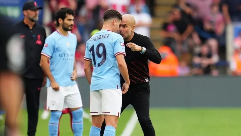 Pep Guardiola, Manchester City, Julián Álvarez, Alexis Mac Allister, Liverpool, deportes