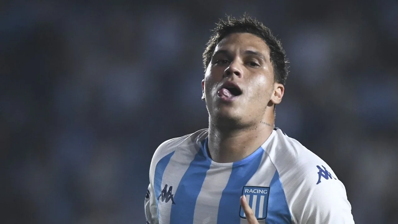 Juanfer Quintero, Racing, mercado de pases, deportes