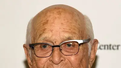 Muere el productor y guionista de televisión Norman Lear a los 101 años: New York Times Muere el productor y guionista de televisión Norman Lear a los 101 años: New York Times