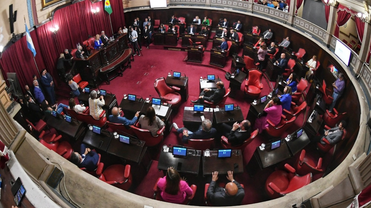 Al igual que en Diputados, la oposición en el Senado de PBA se fragmentó en 5 bloques