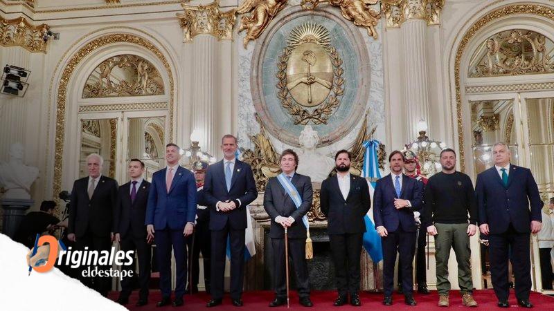 Javier Milei con todos los jefes de Estado y Gobierno que participaron de la asunción.