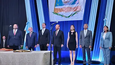 Gildo Insfrán asumió cuatro años más como gobernador y presentó a sus nuevos ministros Gildo Insfrán asumió cuatro años más como gobernador y presentó a sus nuevos ministros