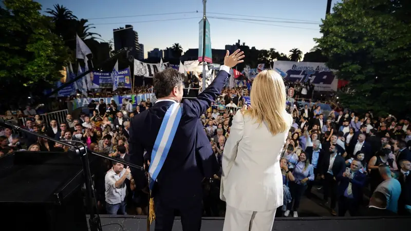 El segundo tiempo de Kicillof: con Cristina Kirchner acompañando y el peronismo encolumnado