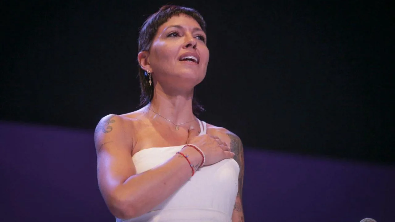 Mayra Mendoza juró como intendenta de Quilmes: "Nuestra tarea será cuidar a nuestros vecinos"