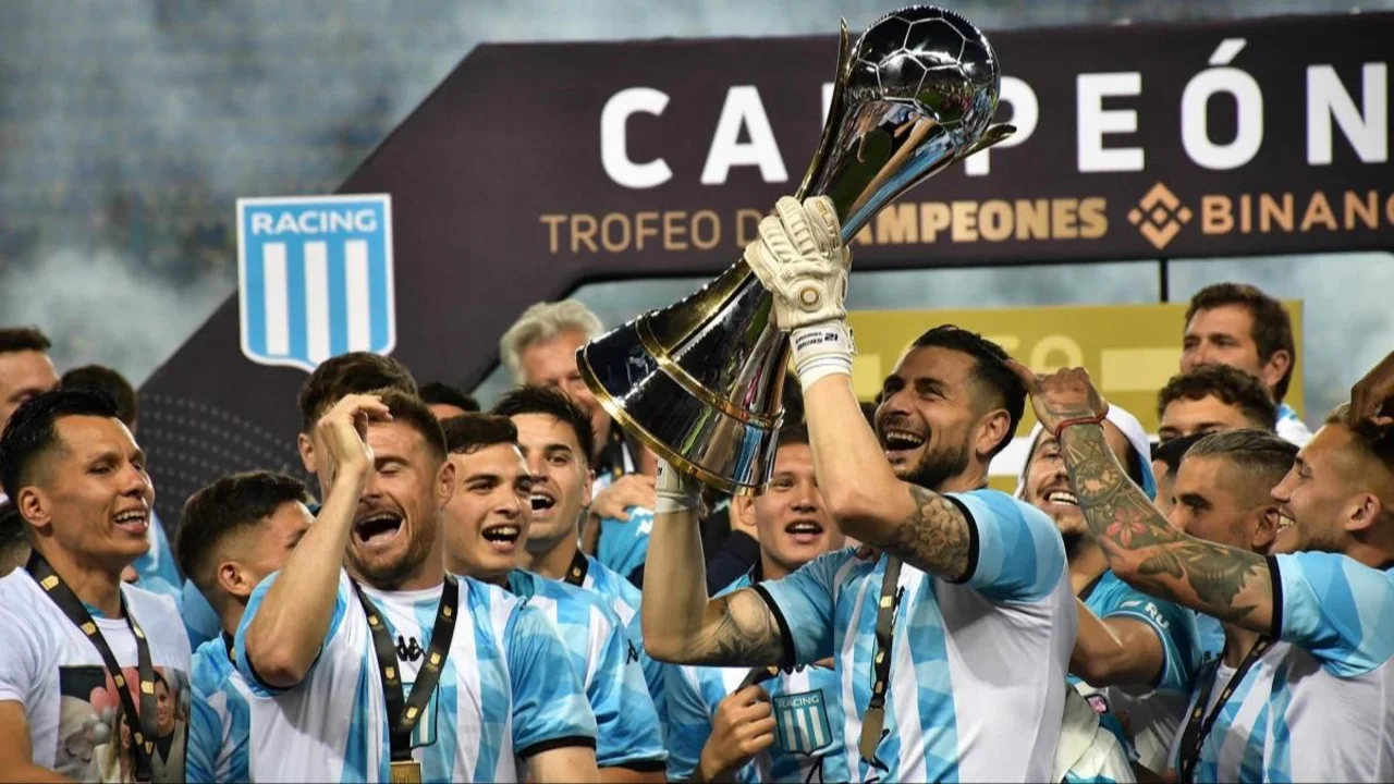 Racing Campeon trofeo campeones