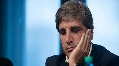 Tensión entre ministerios: las duras criticas a las medidas de shock anunciadas por Luis Caputo Tensión entre ministerios: las duras criticas a las medidas de shock anunciadas por Luis Caputo