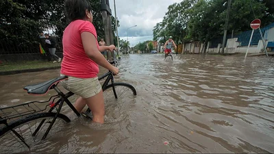 Cómo sigue el clima tras el temporal: alertas por tormentas en CABA y tres provincias Cómo sigue el clima tras el temporal: alertas por tormentas en CABA y tres provincias