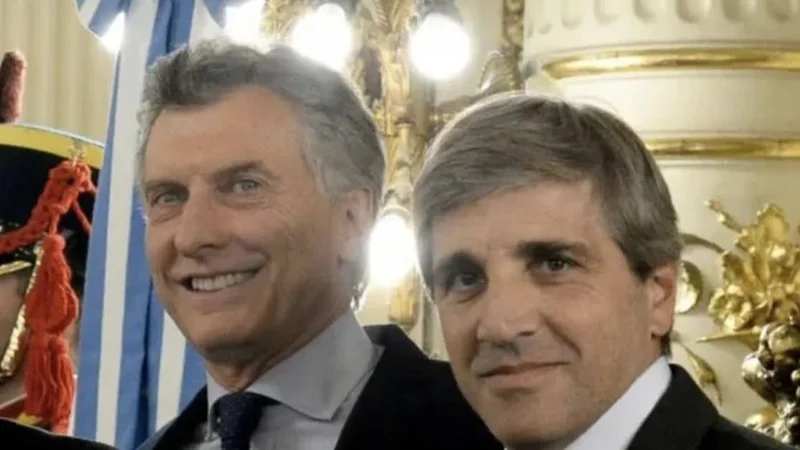 A raíz de las medidas económicas, un funcionario apuntó contra Caputo: "Nos llevó al FMI"