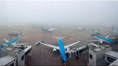 Más de 100 vuelos cancelados por el temporal Más de 100 vuelos cancelados por el temporal