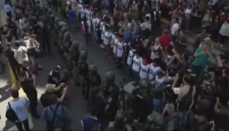 Marcha del 20 de diciembre, en vivo: el minuto a minuto de la primera movilización en la era Javier Milei