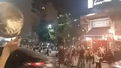 Cacerolazos hoy: las imágenes de la protesta tras la cadena nacional de Milei por el DNU Cacerolazos hoy: las imágenes de la protesta tras la cadena nacional de Milei por el DNU