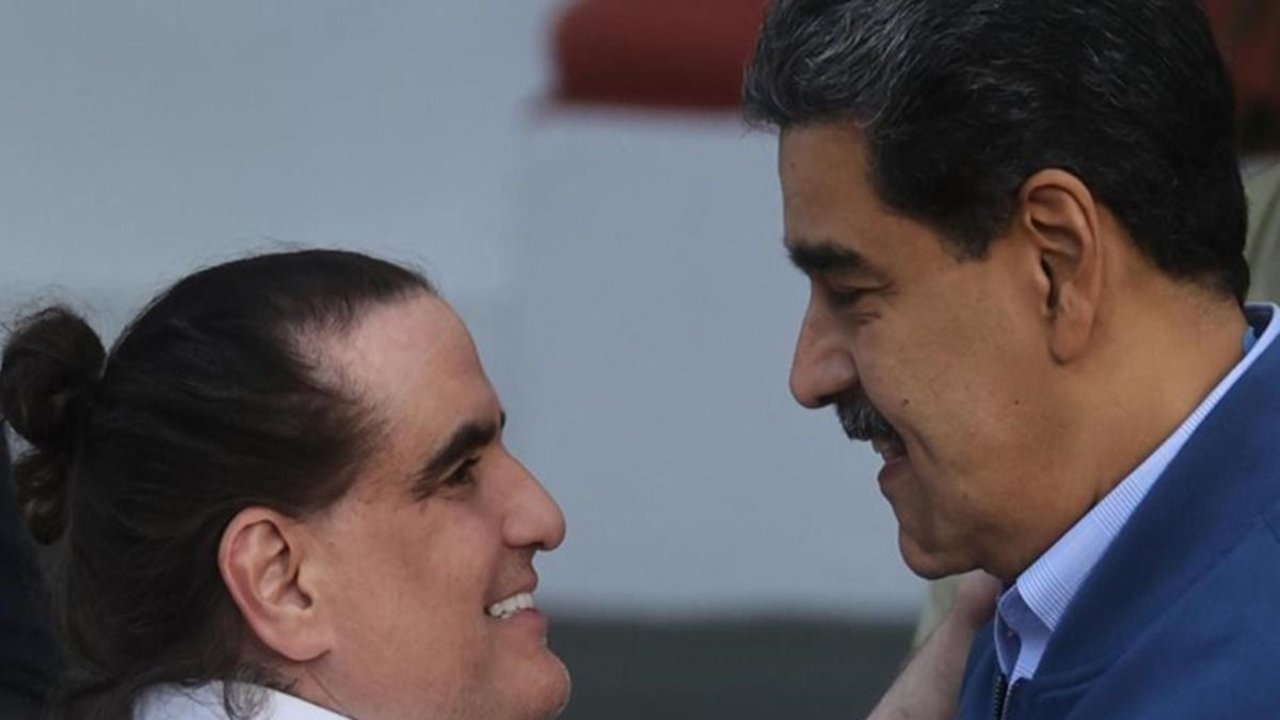 EEUU y Venezuela intercambian prisioneros y descongelan relaciones