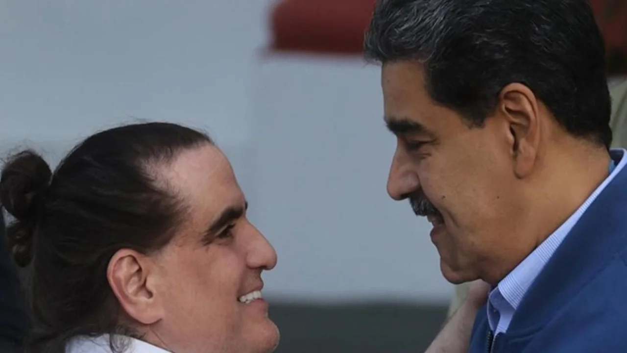 EEUU y Venezuela intercambian prisioneros y descongelan relaciones