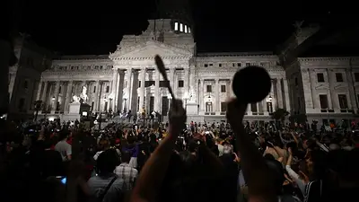 Cacerolazos: anticiparon más movilizaciones por parte de los sindicatos Cacerolazos: anticiparon más movilizaciones por parte de los sindicatos