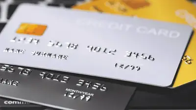 Con el DNU de Milei, ya es más caro financiar los consumos básicos con tarjetas de crédito Con el DNU de Milei, ya es más caro financiar los consumos básicos con tarjetas de crédito