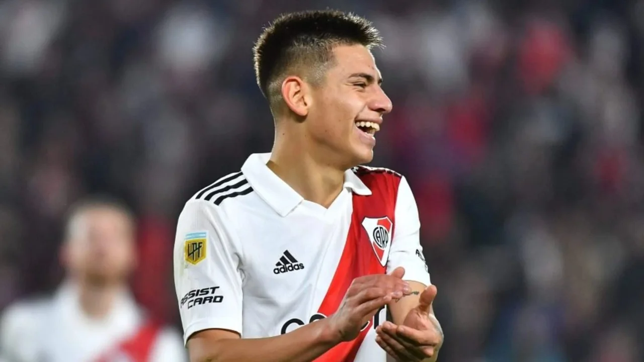 Claudio "Diablito" Echeverri River Plate