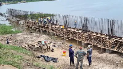 Estalló la crisis en la construcción por el fin de la obra pública Estalló la crisis en la construcción por el fin de la obra pública