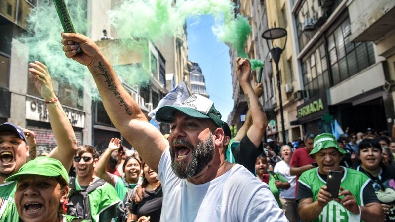 La CGT definió la organización del acto y le hizo una advertencia a Patricia Bullrich y a Javier Milei