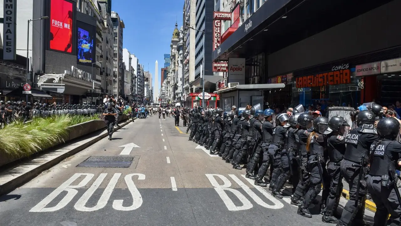 La Cámara Federal anuló la cautelar contra el protocolo antipiquetes de Bullrich