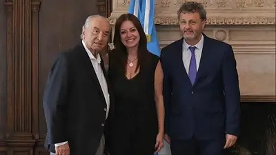 Armando Cavalieri. Armando Cavalieri.