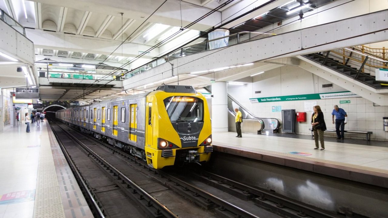 Subte: por qué no hubo aumento en mayo y cuándo comienza a costar $547
