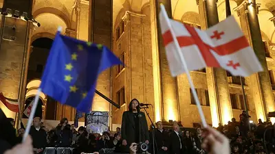 La presidenta de Georgia busca el apoyo de Europa mientras desafía a su propio Gobierno La presidenta de Georgia busca el apoyo de Europa mientras desafía a su propio Gobierno