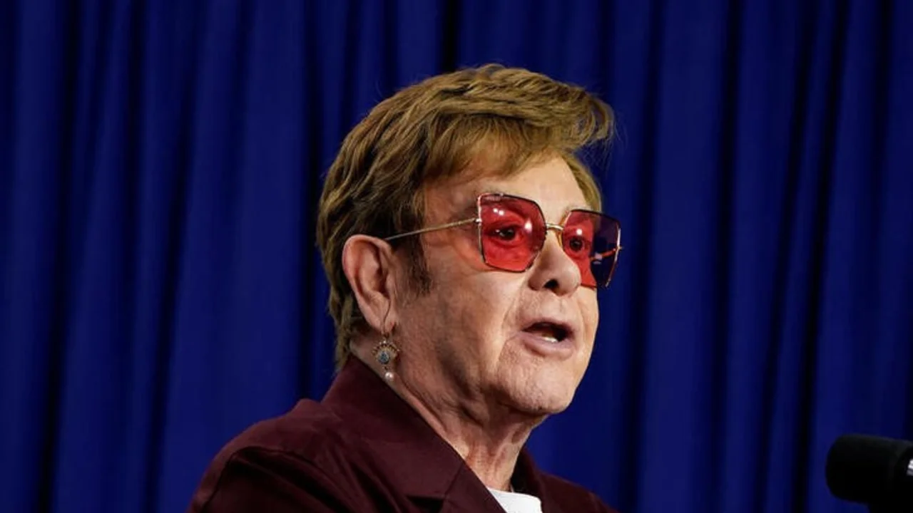 Elton John dice que ha perdido la vista