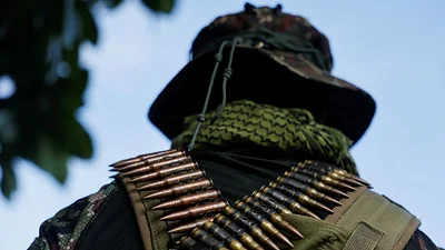 Grupos ilegales de Colombia sacan provecho de política de paz del Gobierno, pero son combatidos: FFMM Grupos ilegales de Colombia sacan provecho de política de paz del Gobierno, pero son combatidos: FFMM