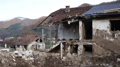 Los ciudadanos bosnios siguen esperando ayuda del Estado meses después de las mortales inundaciones Los ciudadanos bosnios siguen esperando ayuda del Estado meses después de las mortales inundaciones