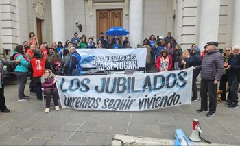 La angustia de jubilados por el recorte de medicamentos: "Se acorta la vida" | El destape santa fe