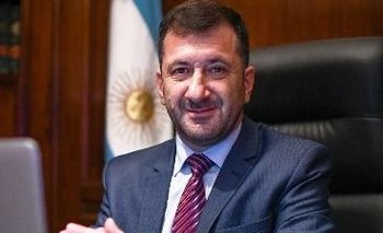 El senador Edgardo Kueider fue demorado con un botín de US$ 200 mil | Escándalo