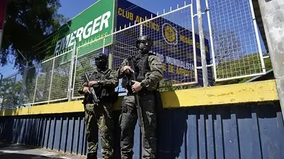 Narcotráfico: allanaron el estadio de Rosario Central por una causa de lavado contra "Pillín" Bracamonte Narcotráfico: allanaron el estadio de Rosario Central por una causa de lavado contra "Pillín" Bracamonte