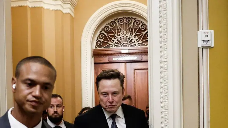 Elon Musk lleva la "eficiencia gubernamental" de Trump al Congreso de EEUU