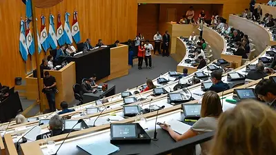 Un legislador radical envió un proyecto para reformar la Constitución de Córdoba Un legislador radical envió un proyecto para reformar la Constitución de Córdoba