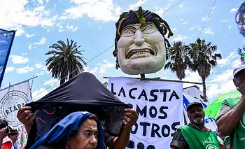 Sangría imparable: la economía le drena votos a Milei | Encuestas
