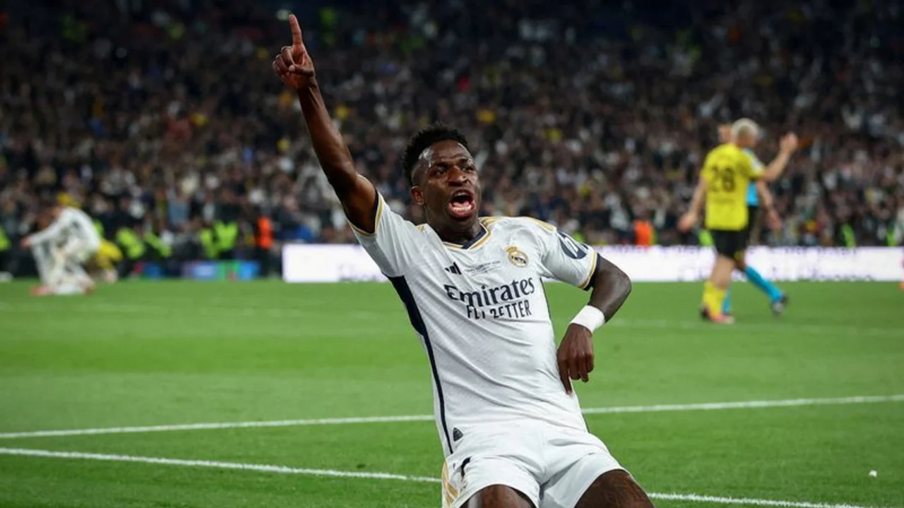 Vinicius se acerca a su regreso, dice Ancelotti, que admite preocupación por mala racha del Madrid