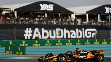 Piastri lidera doblete de McLaren en los últimos entrenamientos de F1 de la temporada