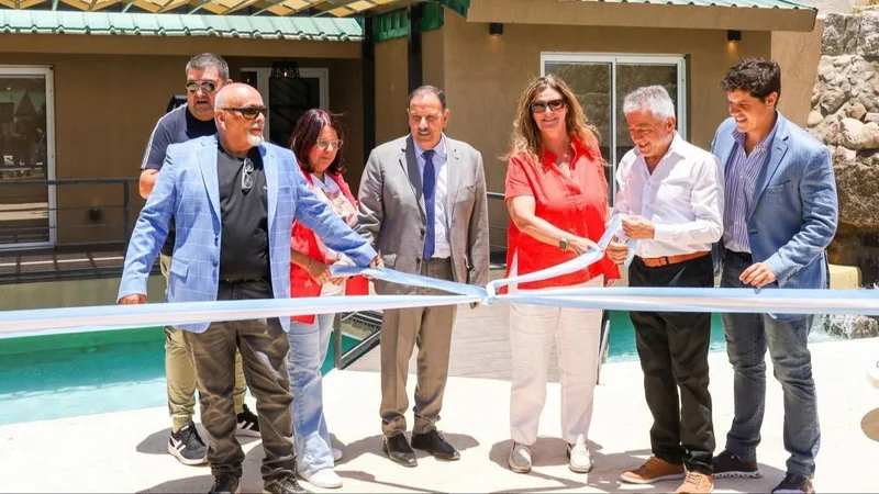 Vacaciones en La Rioja: Quintela inauguró un moderno complejo de cabañas para potenciar el turismo