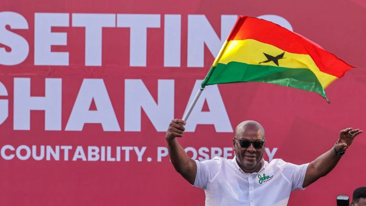 El expresidente de Ghana Mahama gana las elecciones