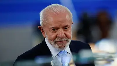 El presidente brasileño, Lula da Silva, es operado del cerebro y permanece estable en la UCI El presidente brasileño, Lula da Silva, es operado del cerebro y permanece estable en la UCI