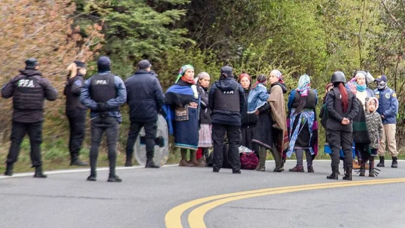 Derogan ley de emergencia indígena y el Gobierno podrá desalojar comunidades