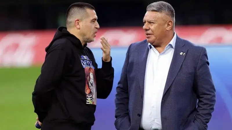Juan Román Riquelme, Boca, Claudio Chiqui Tapia, fútbol argentino, AFA