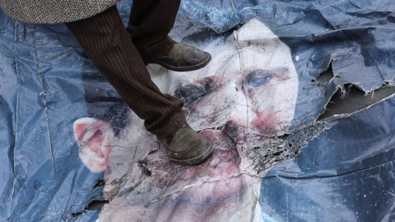 Figura apoyada por los rebeldes asume el cargo de primer ministro interino de Siria