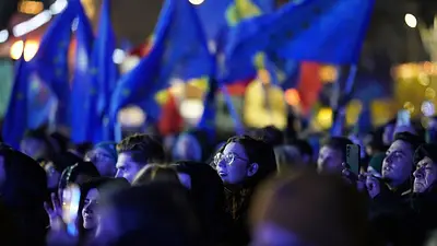 Los partidos proeuropeos rumanos acuerdan formar rápidamente una amplia coalición de Gobierno Los partidos proeuropeos rumanos acuerdan formar rápidamente una amplia coalición de Gobierno
